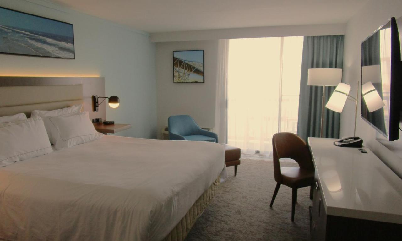 Doubletree By Hilton Corpus Christi Beachfront Exterior photo